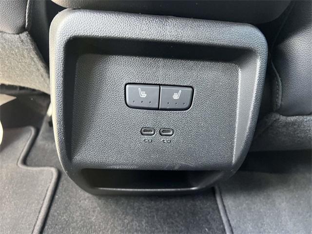 used 2025 Chevrolet Equinox EV car, priced at $32,900
