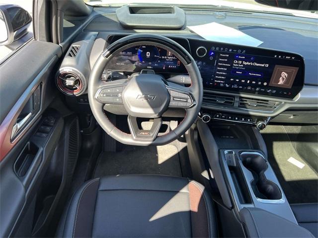 used 2025 Chevrolet Equinox EV car, priced at $32,900