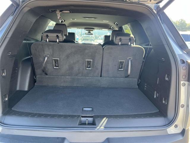 used 2023 Chevrolet Traverse car, priced at $28,200