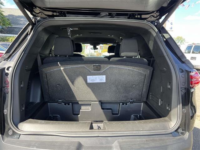 used 2023 Chevrolet Traverse car, priced at $26,200