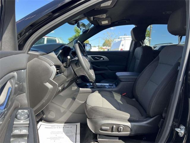 used 2023 Chevrolet Traverse car, priced at $26,200