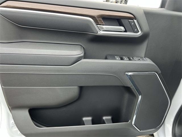 used 2025 Chevrolet Silverado 1500 car, priced at $44,900