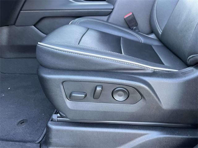 used 2023 GMC Yukon XL car, priced at $53,700