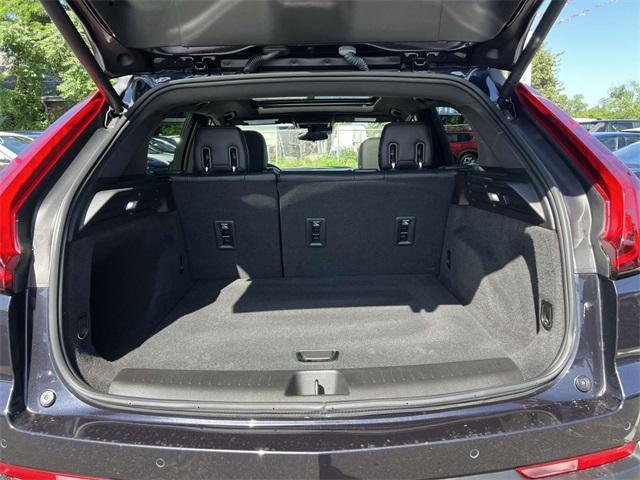 used 2023 Cadillac XT4 car, priced at $22,800