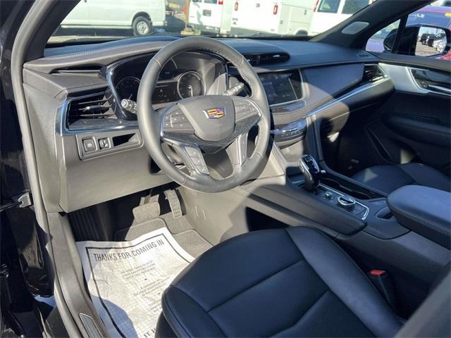 used 2025 Cadillac XT5 car, priced at $42,700