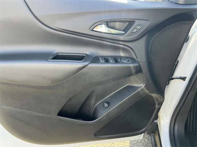 used 2022 Chevrolet Equinox car, priced at $18,400
