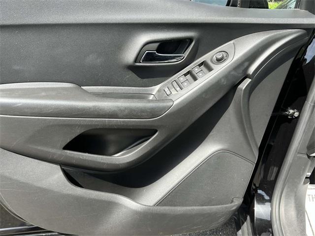 used 2022 Chevrolet Trax car, priced at $16,900