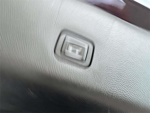used 2019 Chevrolet Traverse car, priced at $17,300