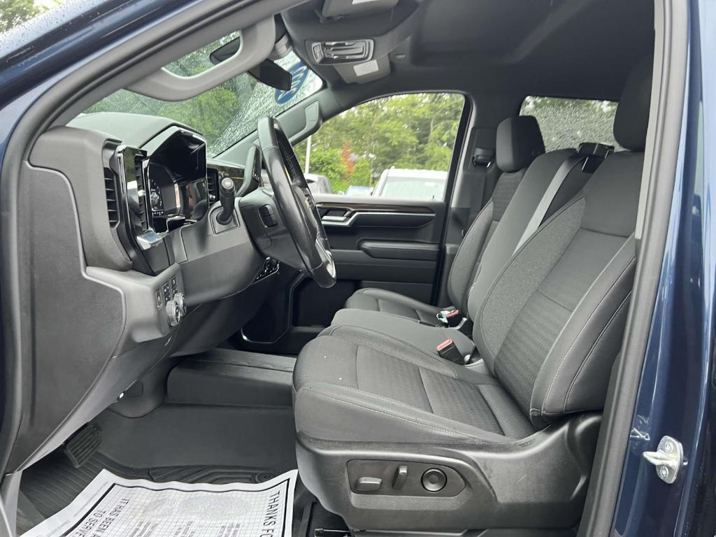 used 2022 Chevrolet Silverado 1500 car, priced at $35,700