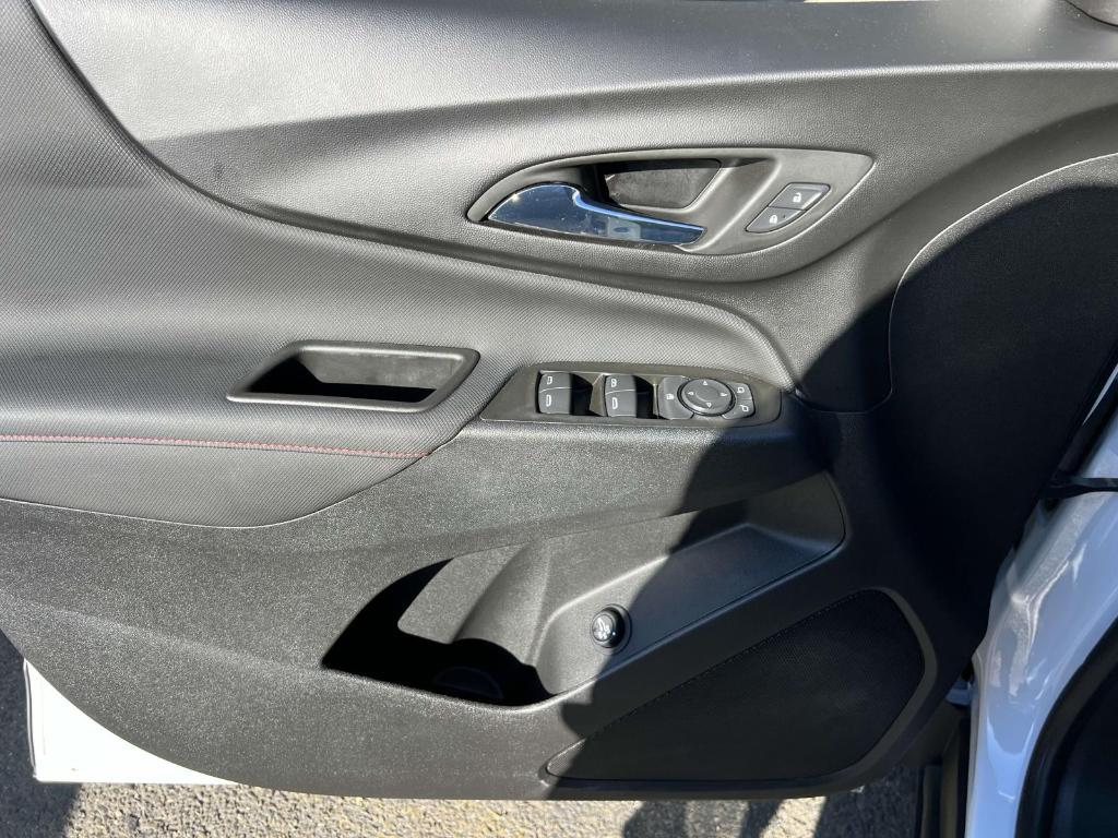 used 2022 Chevrolet Equinox car, priced at $22,800