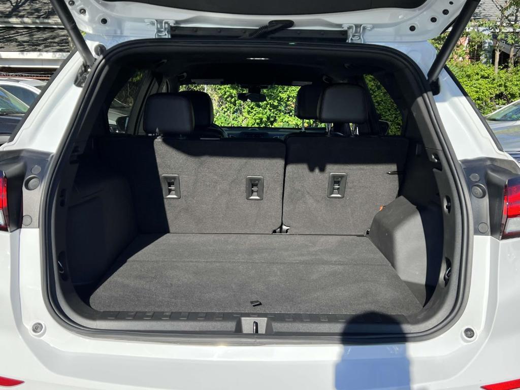 used 2022 Chevrolet Equinox car, priced at $22,800