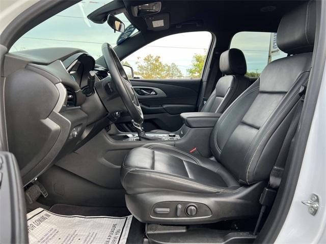 used 2023 Chevrolet Traverse car, priced at $30,500