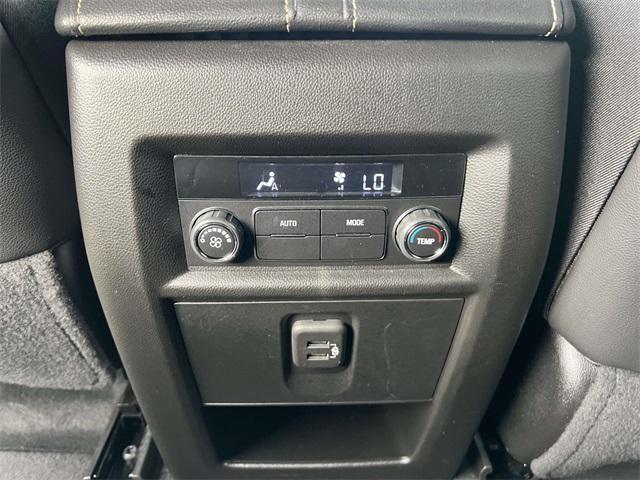 used 2023 Chevrolet Traverse car, priced at $30,500