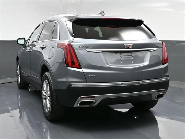 used 2022 Cadillac XT5 car, priced at $30,125