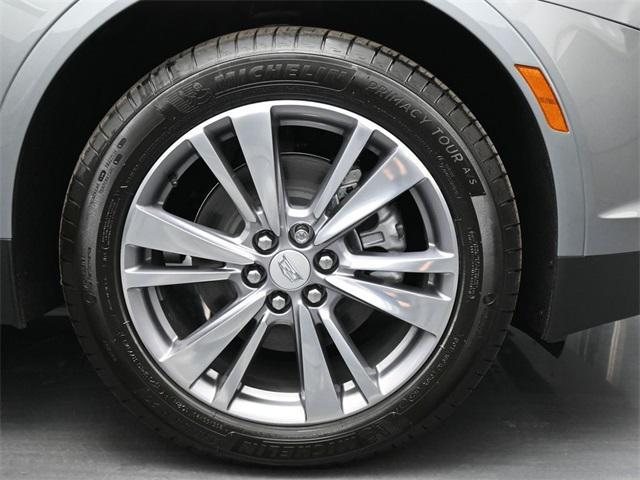 new 2025 Cadillac XT5 car, priced at $54,515