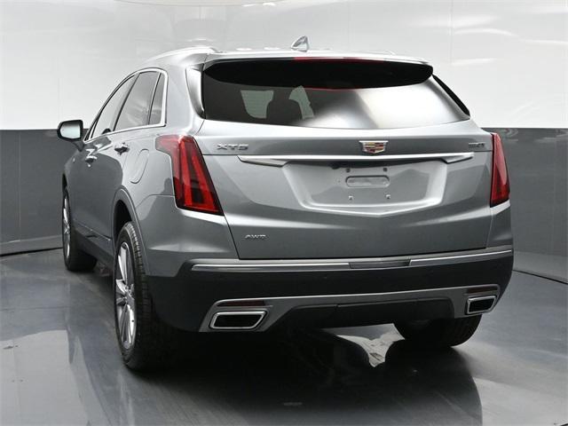 new 2025 Cadillac XT5 car, priced at $54,515