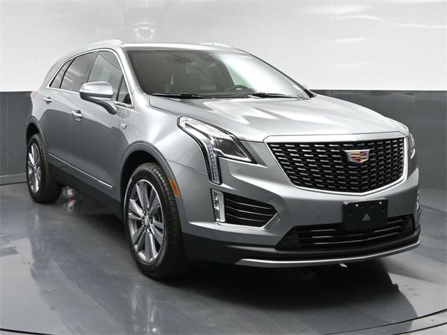 new 2025 Cadillac XT5 car, priced at $54,515