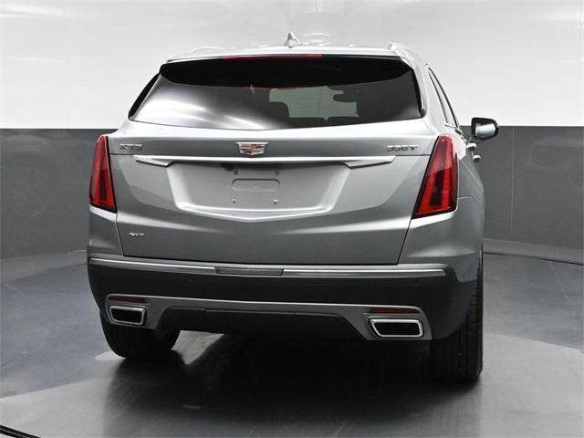 new 2025 Cadillac XT5 car, priced at $54,515