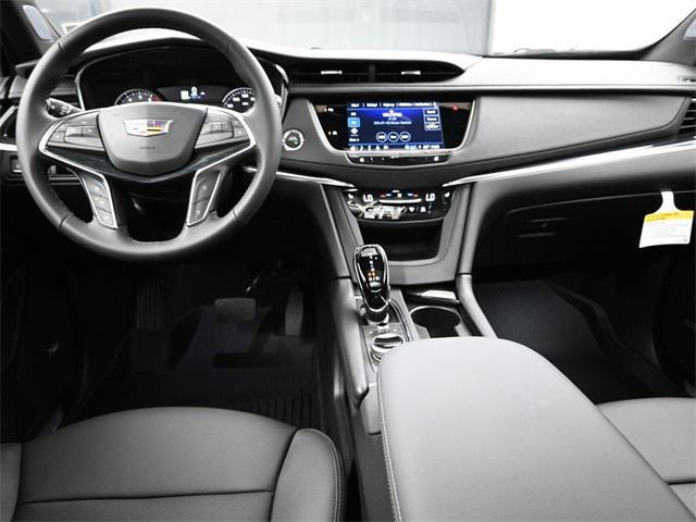new 2025 Cadillac XT5 car, priced at $54,515