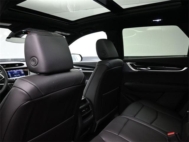 new 2025 Cadillac XT5 car, priced at $54,515