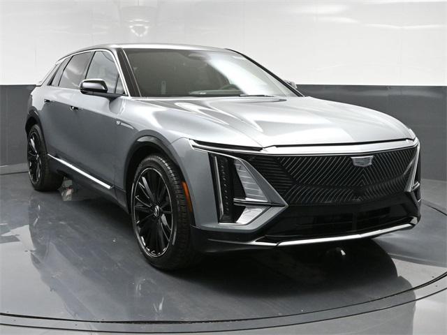 new 2025 Cadillac LYRIQ car