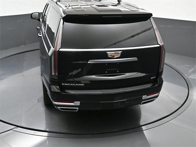 new 2025 Cadillac Escalade ESV car, priced at $112,885