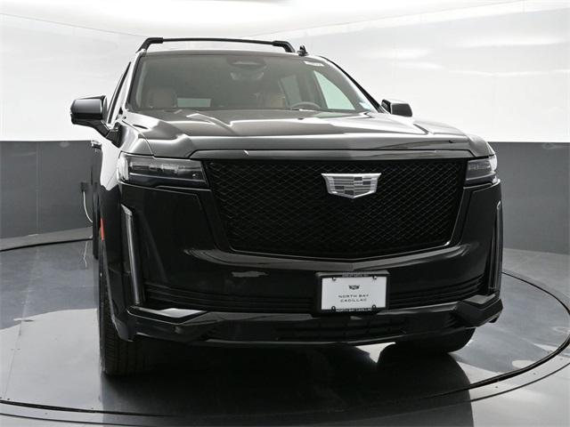 new 2024 Cadillac Escalade ESV car