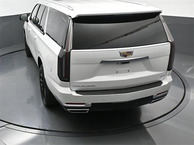 new 2025 Cadillac Escalade ESV car