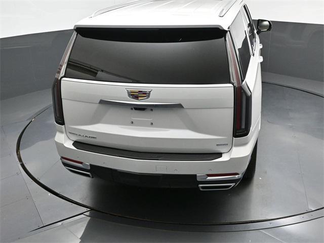 new 2025 Cadillac Escalade ESV car