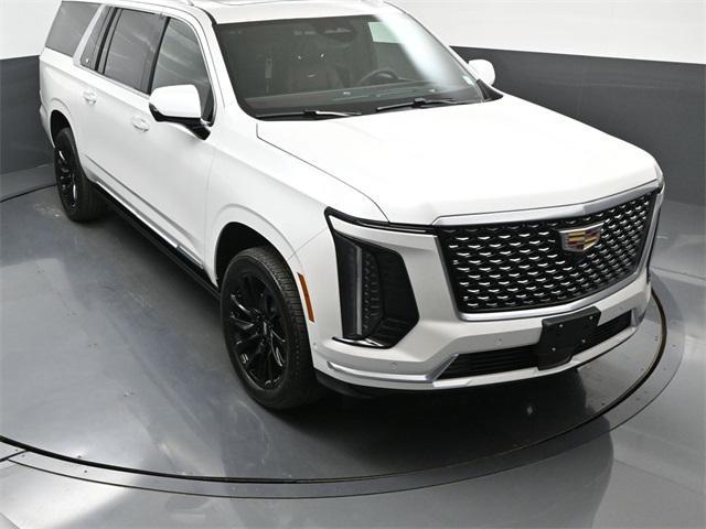 new 2025 Cadillac Escalade ESV car