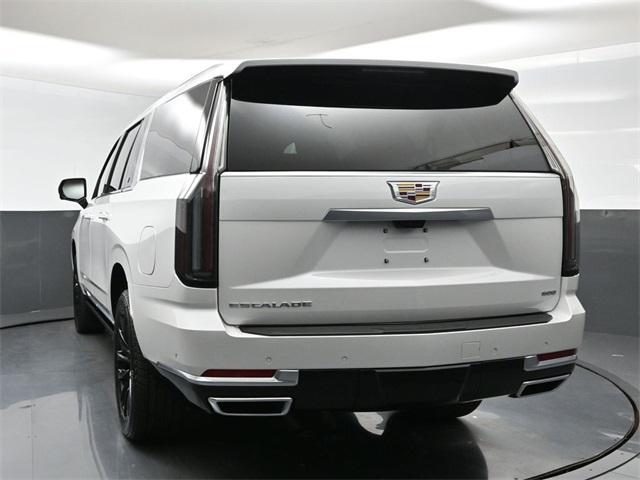 new 2025 Cadillac Escalade ESV car
