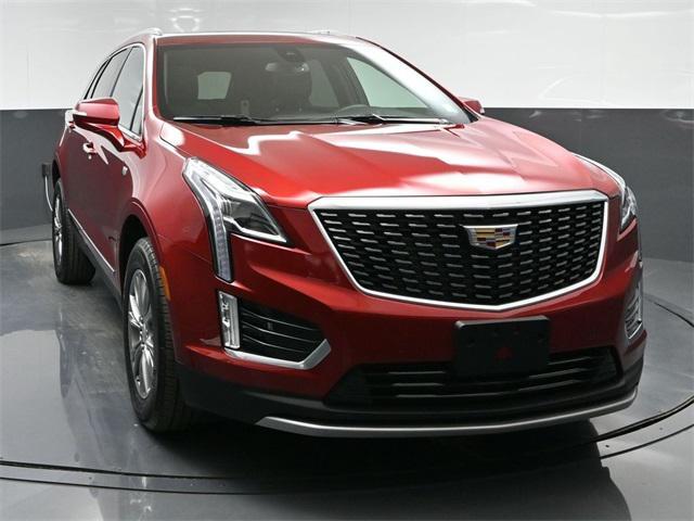 used 2022 Cadillac XT5 car, priced at $35,251