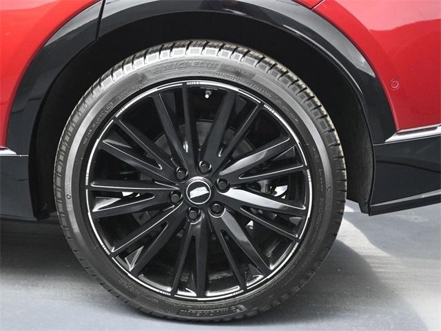 new 2025 Cadillac LYRIQ car, priced at $69,010