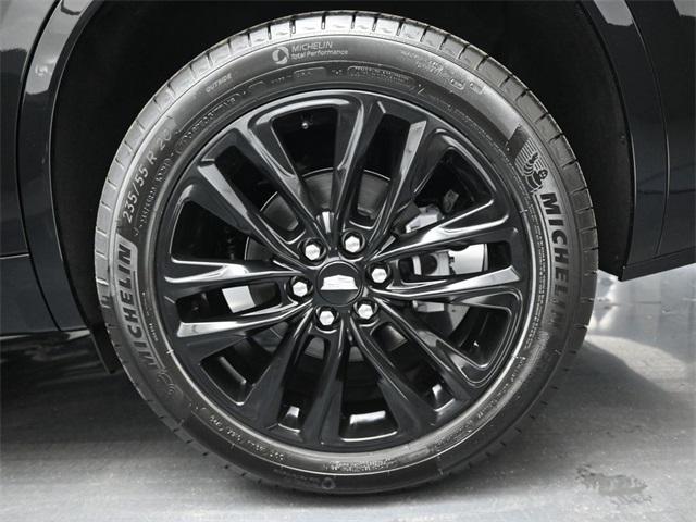 new 2025 Cadillac XT6 car, priced at $63,193