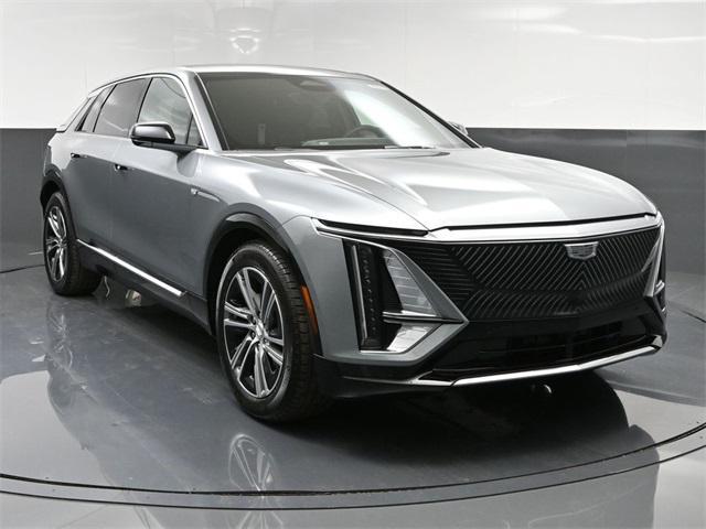 new 2025 Cadillac LYRIQ car