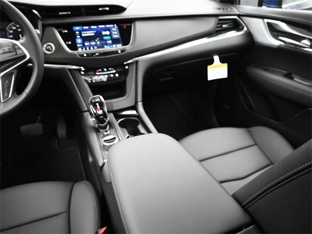new 2025 Cadillac XT5 car, priced at $56,110
