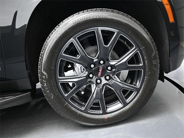 new 2025 GMC Yukon car, priced at $85,215