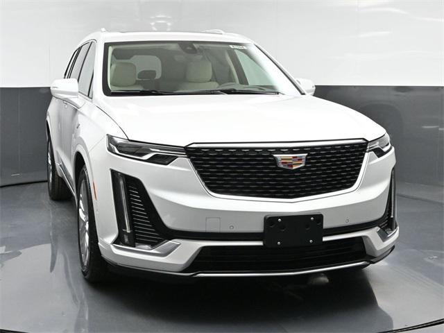 new 2025 Cadillac XT6 car, priced at $63,515