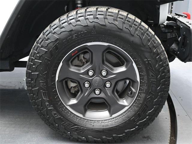 used 2021 Jeep Gladiator car, priced at $38,202