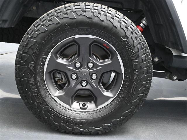 used 2021 Jeep Gladiator car, priced at $38,202