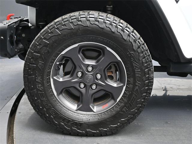 used 2021 Jeep Gladiator car, priced at $38,202