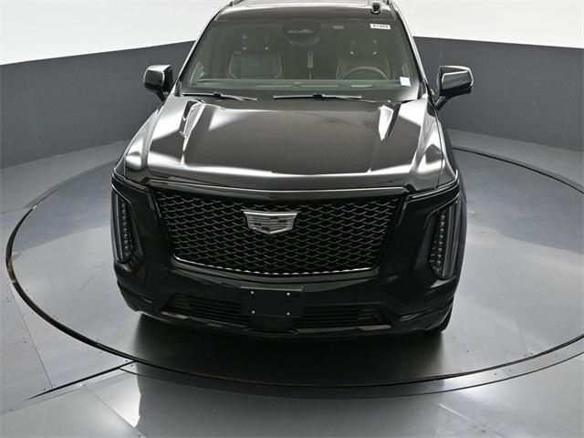 new 2025 Cadillac Escalade ESV car