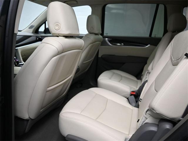 used 2022 Cadillac XT6 car, priced at $35,990