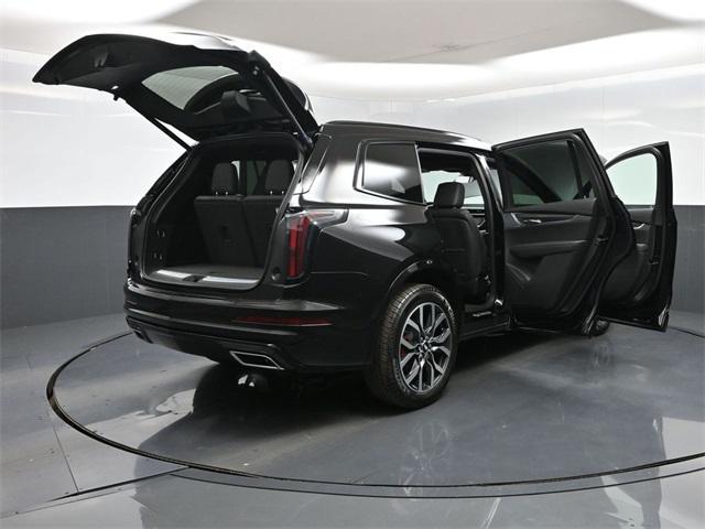 new 2025 Cadillac XT6 car, priced at $67,093