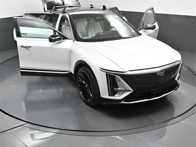 new 2025 Cadillac LYRIQ car, priced at $69,659