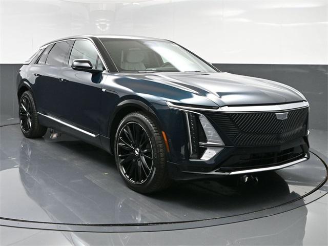 new 2025 Cadillac LYRIQ car