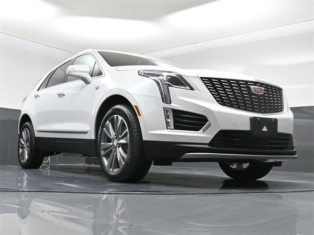 new 2025 Cadillac XT5 car, priced at $56,215