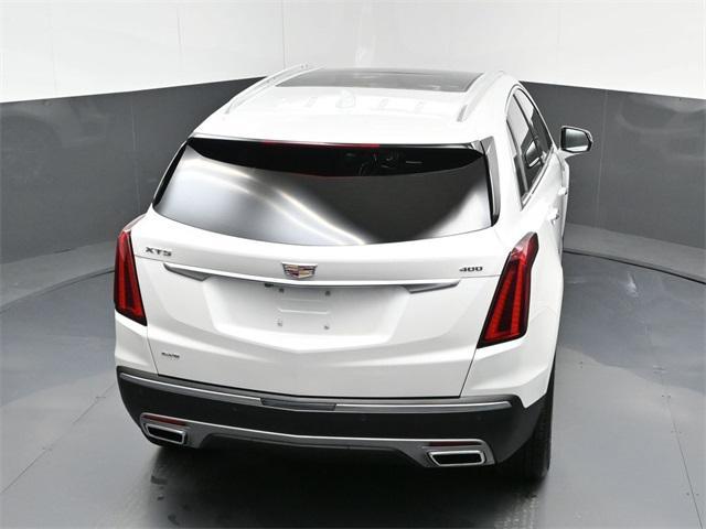 new 2025 Cadillac XT5 car, priced at $56,215