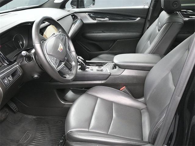 used 2022 Cadillac XT5 car, priced at $32,396