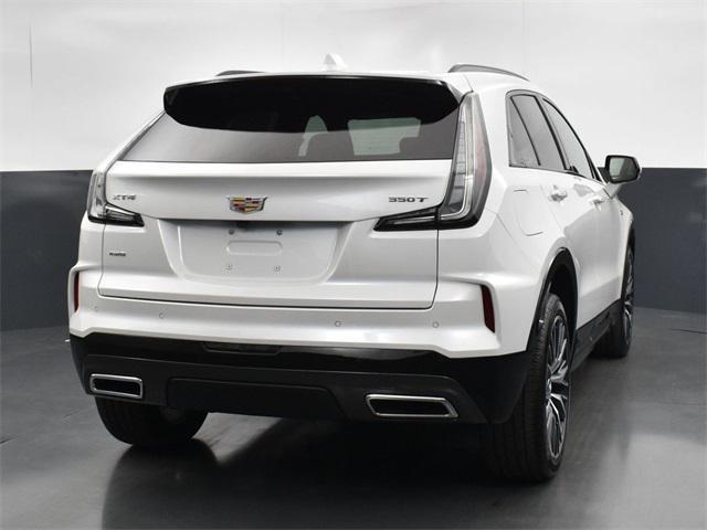 new 2024 Cadillac XT4 car